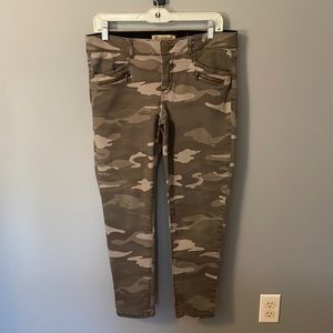 Democracy Ab Technilogy Green Camo pants 10